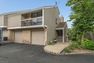 3 N Slope, Clinton, NJ 08809