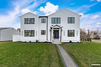 285 Wayne Ave, River Edge, NJ 07661