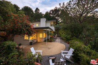 7349 Pacific View Dr, Los Angeles, CA 90068