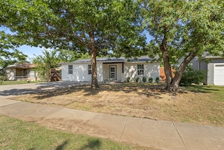 2810 Altman Dr, Irving, TX 75062