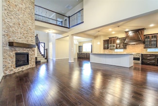 1009 Peacock Blvd, Carrollton, TX 75007