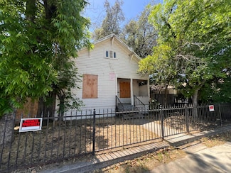 2726 E Washington Ave, Fresno, CA 93701