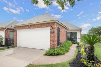 5358 Courtyard Dr, Gonzales, LA 70737