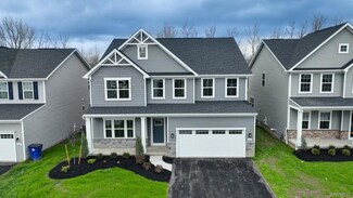 210 Sierra Dr, Amherst, NY 14228