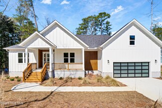 121 S Branch Rd, Ogden, NC 28411