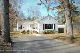 180 Cliftwood Rd, Oakhurst, NJ 07755