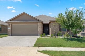 9449 Firedog Dr, Fort Worth, TX 76131