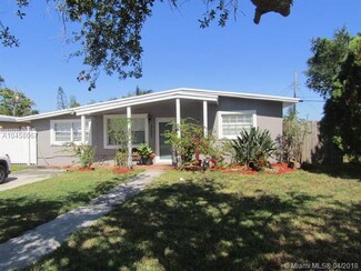 3221 SW 48th Ave, Hollywood, FL 33023