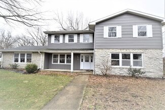 2805 W Twickingham Dr, Muncie, IN 47304