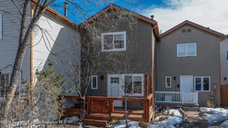 354 S 8th St, Carbondale, CO 81623