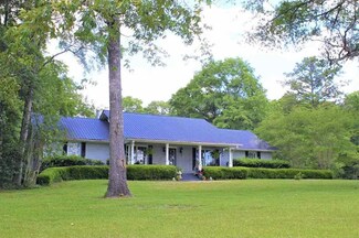 861 Sanford Rd, Andalusia, AL 36420