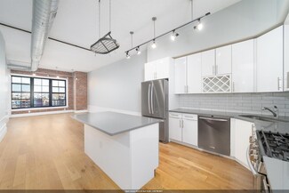 100 Paterson Plank Rd Unit 515, Jersey City, NJ 07307