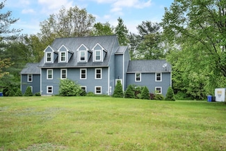 8 Quincy Rd Unit B, Londonderry, NH 03053