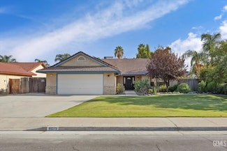 9613 Bracken Oak Way, Bakersfield, CA 93311