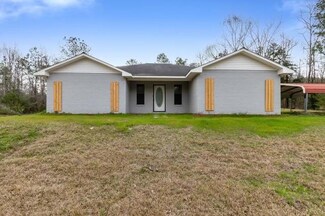451 Pokal Rd, Newhebron, MS 39140