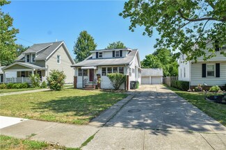1823 E 300th St, Wickliffe, OH 44092