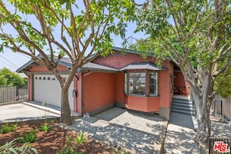 1136 W Edgeware Rd, Los Angeles, CA 90026