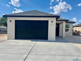 1608 Chuckwagon Dr, Hobbs, NM 88240
