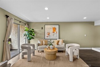 2700 Cahuenga Blvd E Unit 3104, Los Angeles, CA 90068