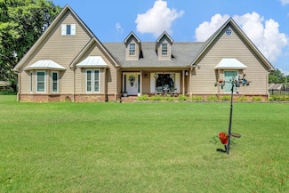 4045 Bartlett Country Rd, Memphis, TN 38135