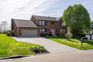 8275 Lindfield Dr, West Chester, OH 45069