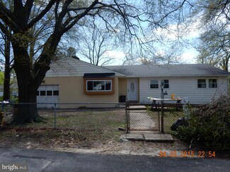 10 E Emlen Ave, Lawnside, NJ 08045