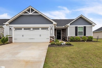 2068 Wexley Dr, Boiling Springs, SC 29316