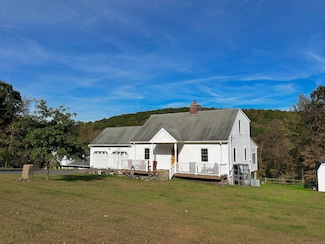 496 Northfield Rd, Thomaston, CT 06787