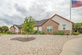 8028 Leven Link St, Cleburne, TX 76033