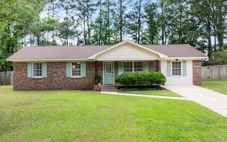 305 Forest Cir, Summerville, SC 29483