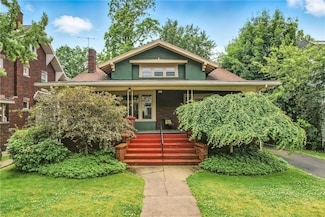 946 Alcoma St, Sharon, PA 16146
