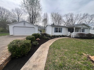 3614 Garrett Hollow Rd, Bowling Green, KY 42101
