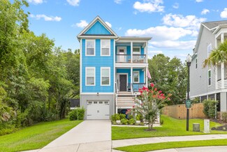 423 Topsail Ct, Charleston, SC 29492