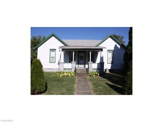 302 N Center St, Lagrange, OH 44050