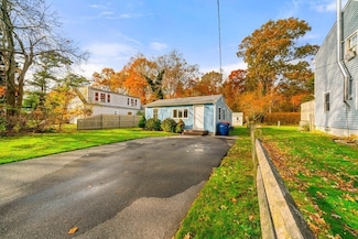 45 Jerusalem Rd, Fairhaven, MA 02719 | Homes.com