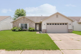 9645 Claymore Dr, Fishers, IN 46038