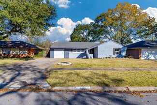 6136 Jason St, Houston, TX 77074