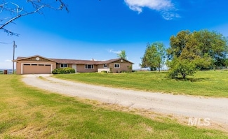 3915 1st Ln E, Parma, ID 83660