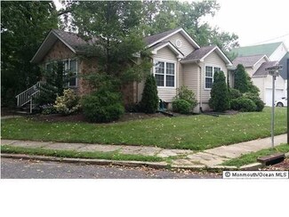 1910 N Wanamassa Dr, Ocean, NJ 07712