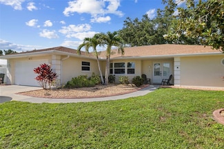 5776 Augusta Cir, Sarasota, FL 34238