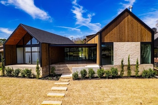 118 Meandering Way, Mabank, TX 75156