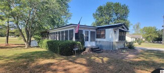 131 Tacklebox Ln, Murray, KY 42071