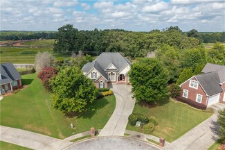 907 Hannah Ct, Loganville, GA 30052