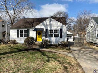 300 SW Hillside Ave, Topeka, KS 66611