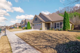 5445 Bungalow Cir, Hixson, TN 37343