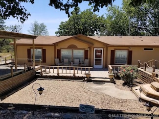 141 Hickory Ln, Eufaula, OK 74432