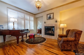 566 Josephine St, Denver, CO 80206