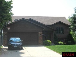 501 Homestead Rd, Mankato, MN 56001