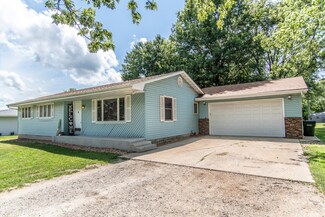 470 N 4th Ave, Coal City, IL 60416
