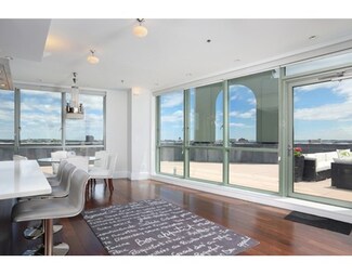 234 Causeway St Unit 1008, Boston, MA 02114